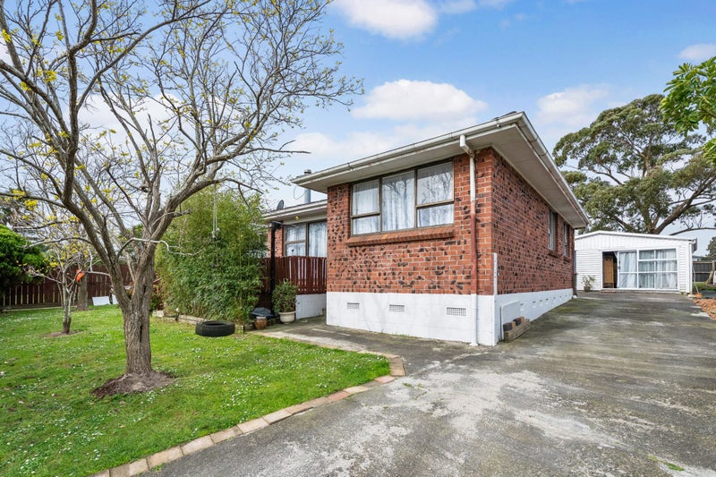 14 Dissmeyer Drive, Clover Park, Auckland - Carousel 1