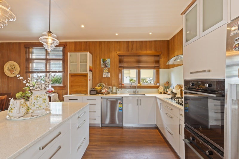 25 McLean Street, Strandon, New Plymouth - Carousel 2