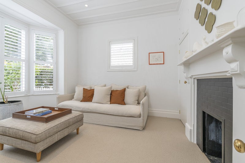 8 Esplanade Road, Mount Eden, Auckland - Carousel 2