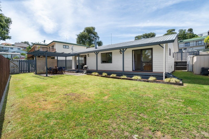 4 Meander Drive, Welcome Bay, Tauranga - Carousel 1