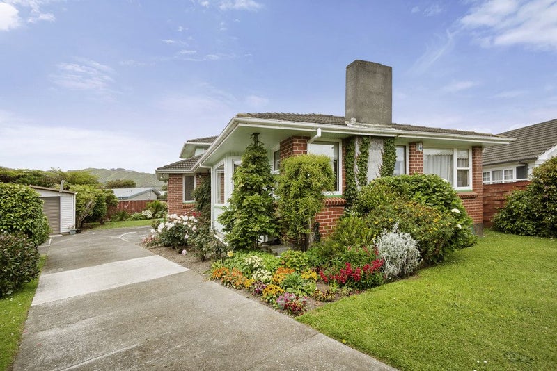 45 Holyoake Crescent, Avalon, Lower Hutt - Carousel 1