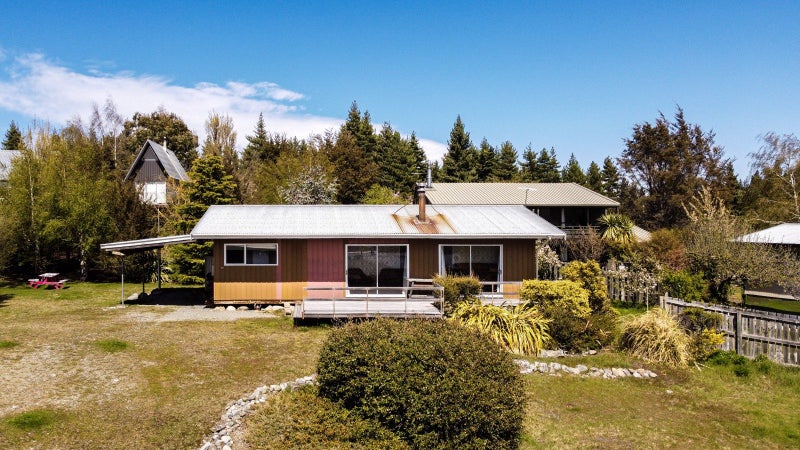 19 Murray Place, Lake Tekapo, Lake Tekapo - Carousel 1