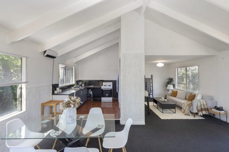 22 Larnach Street, Waimairi Beach, Christchurch - Carousel 2