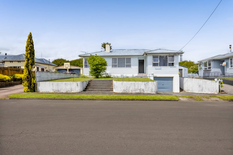 130 Miranda Street, Stratford - Carousel 1