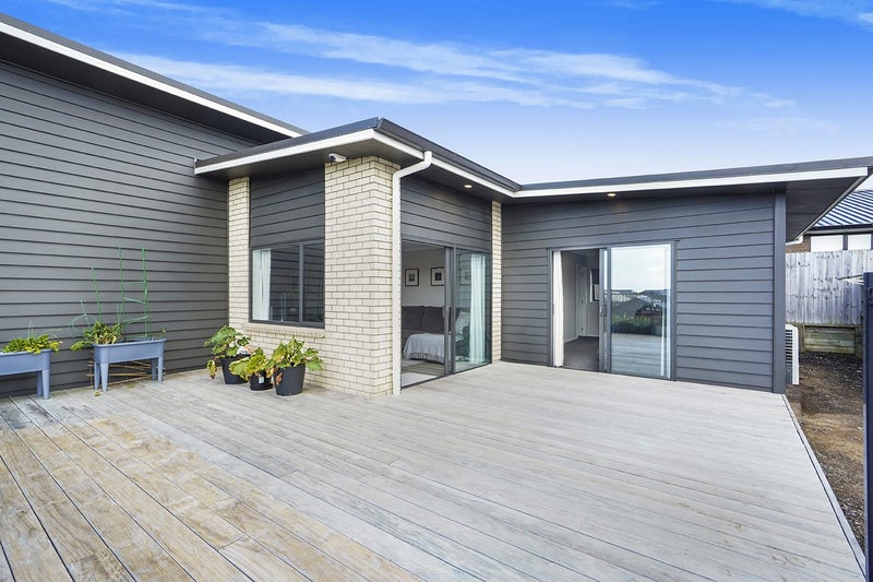 5 Te Tiireke Drive, Glenview, Hamilton - Carousel 1