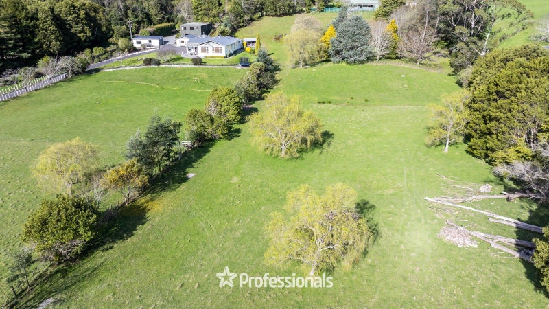 229 Whitemans Valley Road, Whitemans Valley - Carousel 50