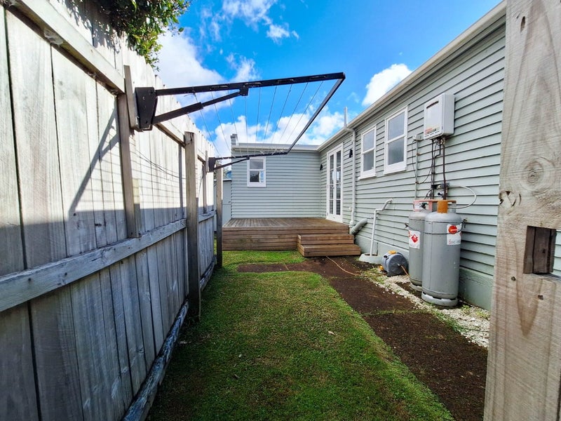 24 Hazel Avenue, Mount Roskill, Auckland - Carousel 12