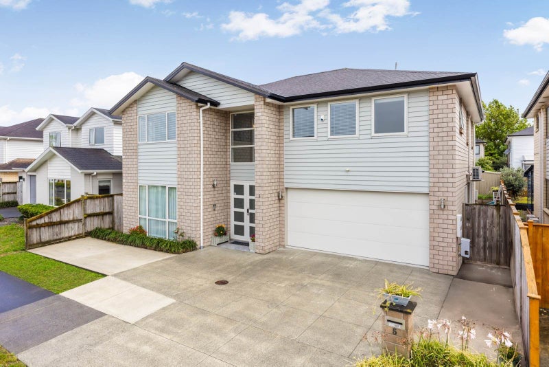 5 Castlederg Drive, Flat Bush, Auckland - Carousel 1