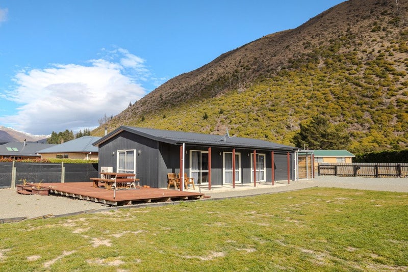 76 Gordon Street, Kurow - Carousel 1