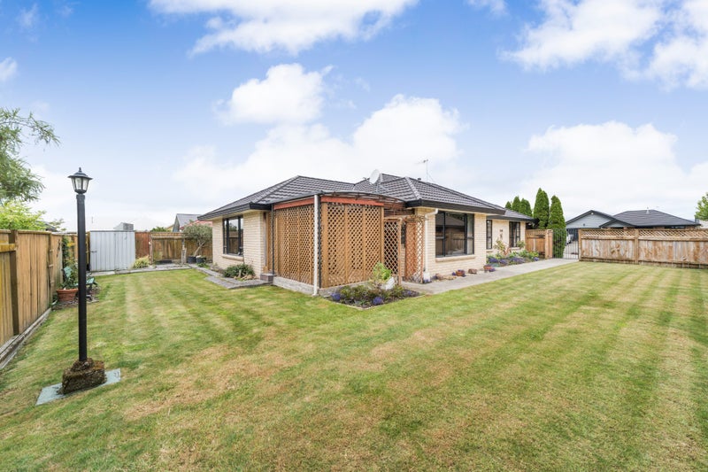 47 Branigan Parade, Kelvin Grove, Palmerston North - Carousel 2