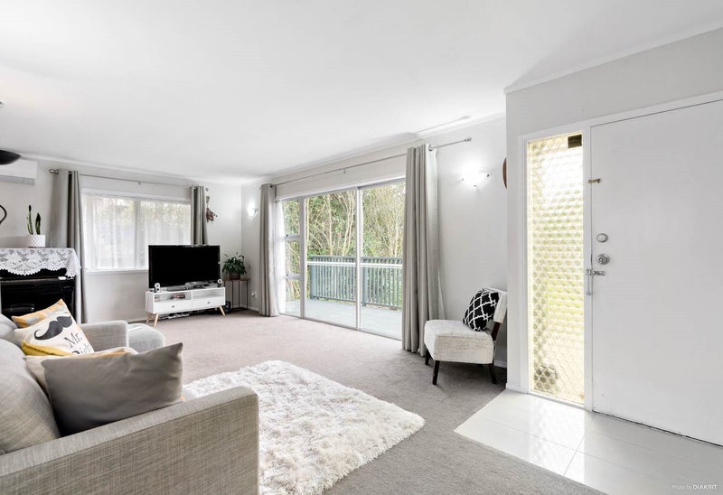 26A Te Anau Place, Pakuranga Heights, Auckland - Carousel 2