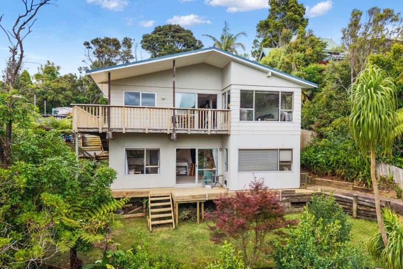 43 Hillcrest Road, Hatfields Beach, Orewa - Carousel 1