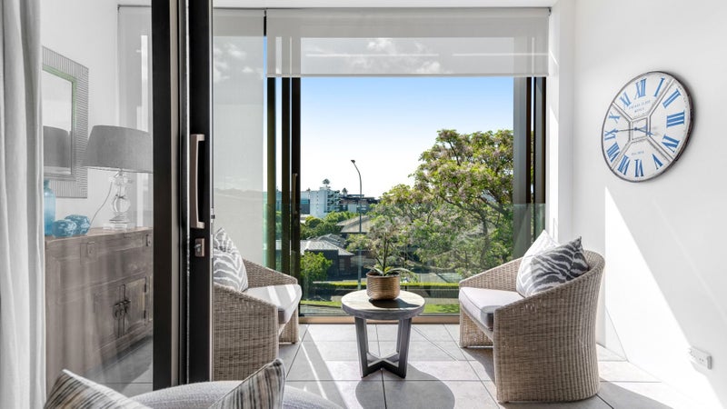 102/12 St Marks Road, Remuera, Auckland - Carousel 1
