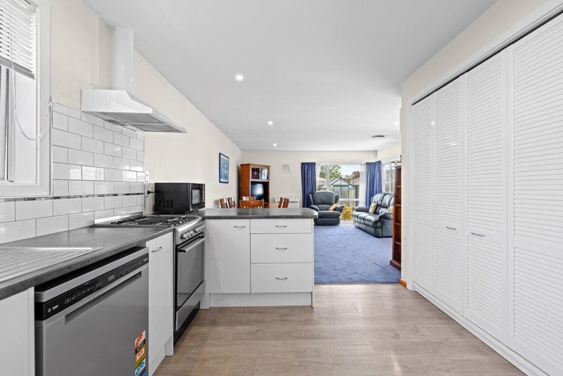 15 Waratah Street, Avondale, Christchurch - Carousel 2