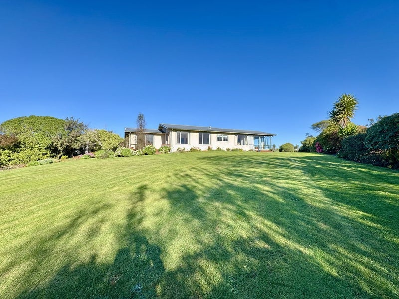 9 Brinkburn Street, South Hill, Oamaru - Carousel 24