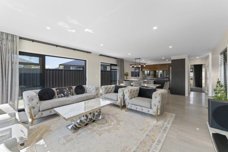 32 Tawhai Crescent, Wharewaka, Taupo - Carousel 1