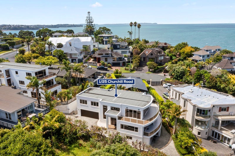 1/25 Churchill Road, Murrays Bay, North Shore City, Auckland - Carousel 1