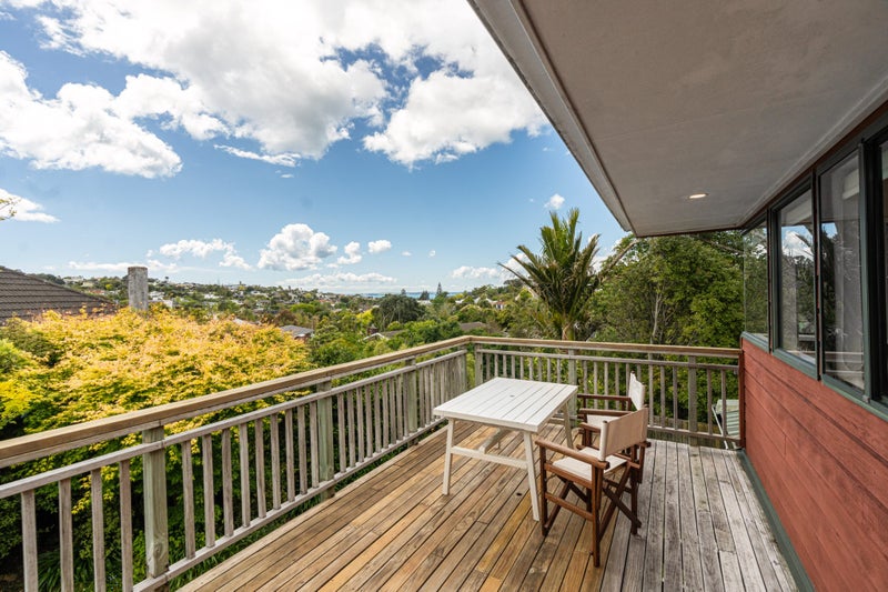 13 MacNay Way, Murrays Bay, Auckland - Carousel 2