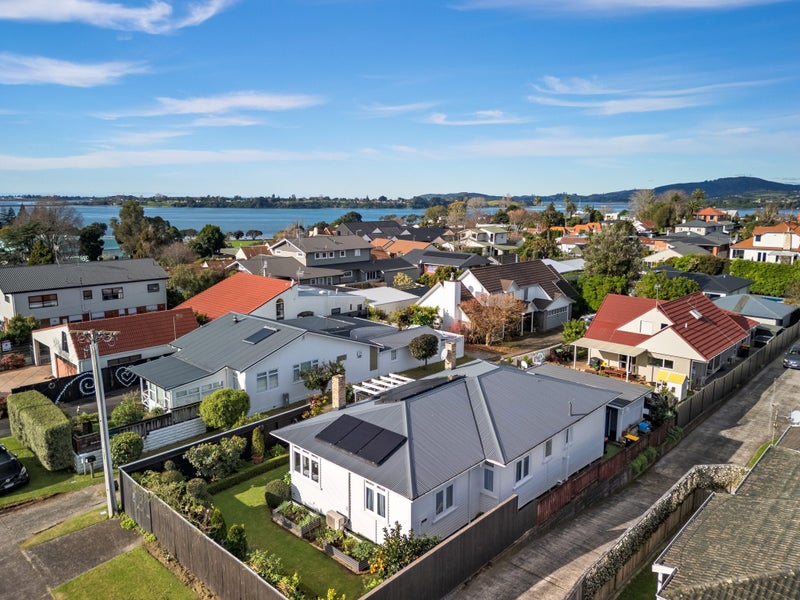 376A Devonport Road, Tauranga South, Tauranga - Carousel 1
