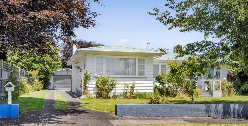5 Wera Street, Hawera - Carousel 1