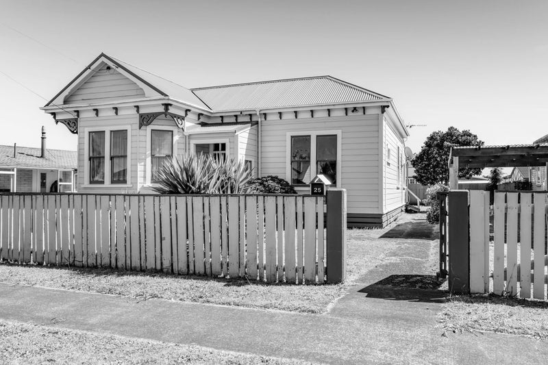 25 Milmoe Street, Hawera - Carousel 1