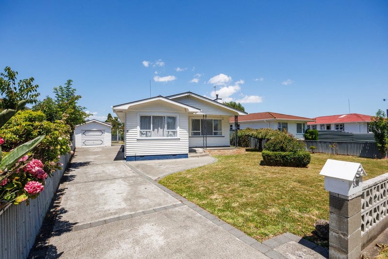 536 Pioneer Highway, Highbury, Palmerston North - Carousel 1