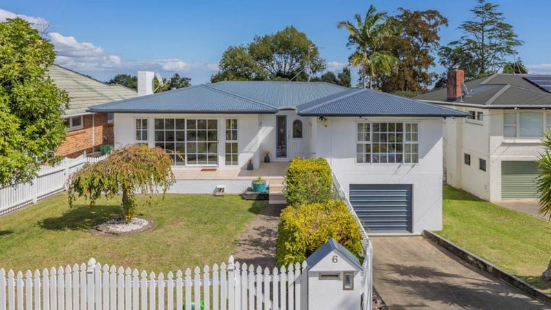 6 Scenic Drive, Hillpark, Auckland - Carousel 1