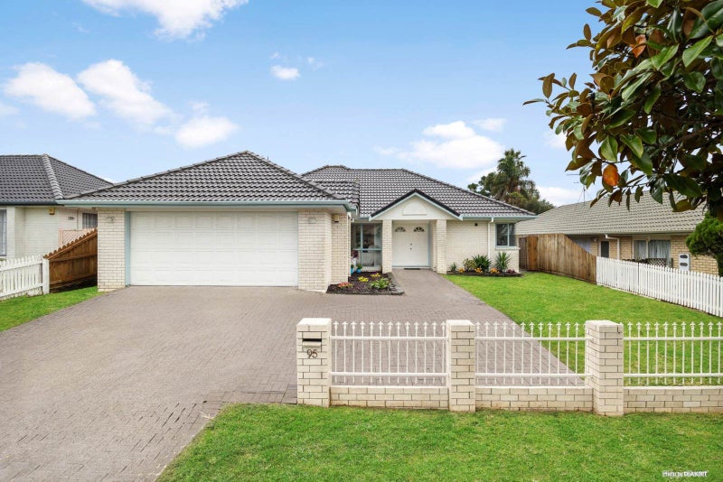 95 Millhouse Drive, Northpark, Auckland - Carousel 1