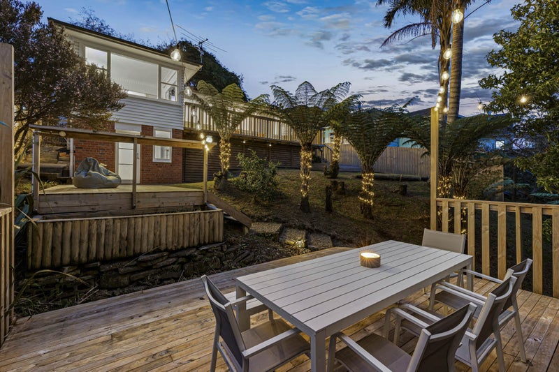 10 Burnham Road, Waitakere, Auckland - Carousel 1