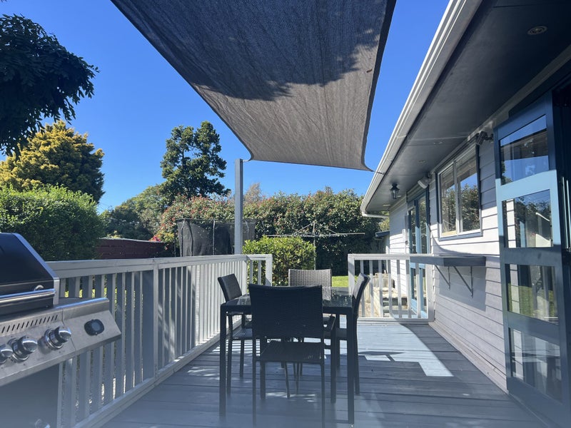 2 Hughan Place, Carterton - Carousel 1