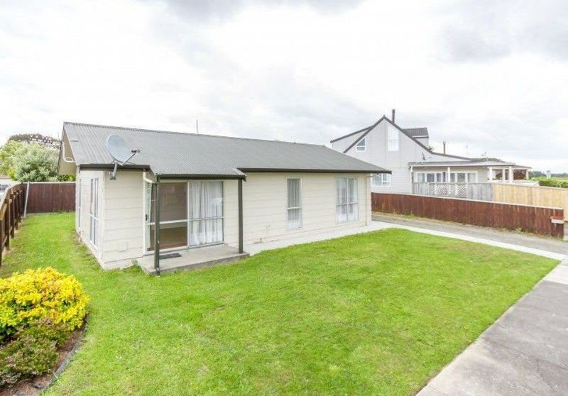 15A Leander Place, Milson, Palmerston North - Carousel 1