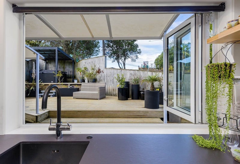 1/32 Forrest Hill Road, Forrest Hill, Auckland - Carousel 6