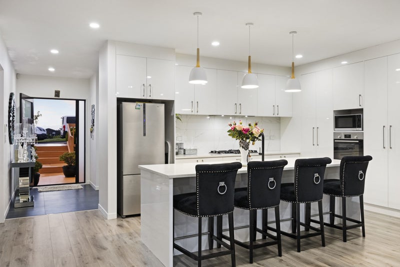 25 Nola Dawn Avenue, Papakura, Papakura - Carousel 34