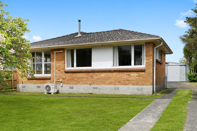 77 Snell Drive, Chartwell, Hamilton - Carousel 1