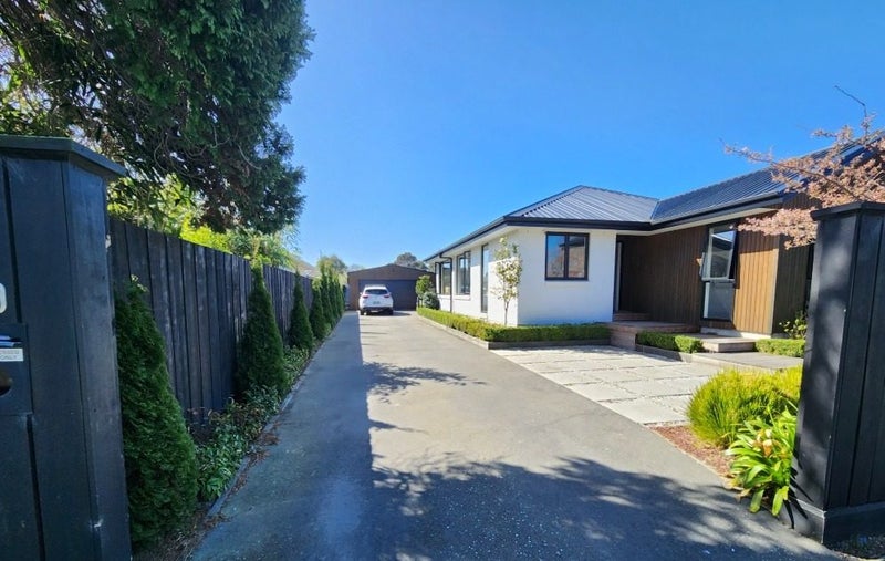 20 Isleworth Road, Bishopdale, Christchurch - Carousel 1