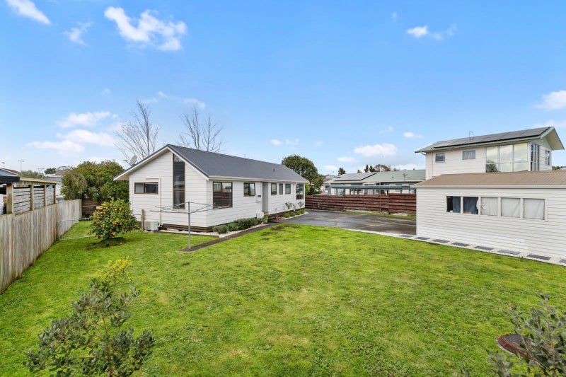 21 Hyde Avenue, Nawton, Hamilton - Carousel 14
