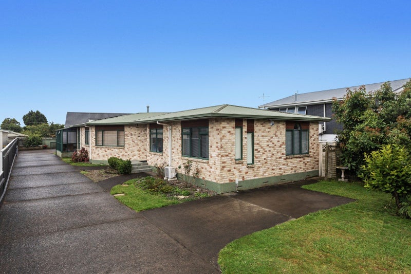 24 Riverside Drive, Whakatane, Whakatane - Carousel 1