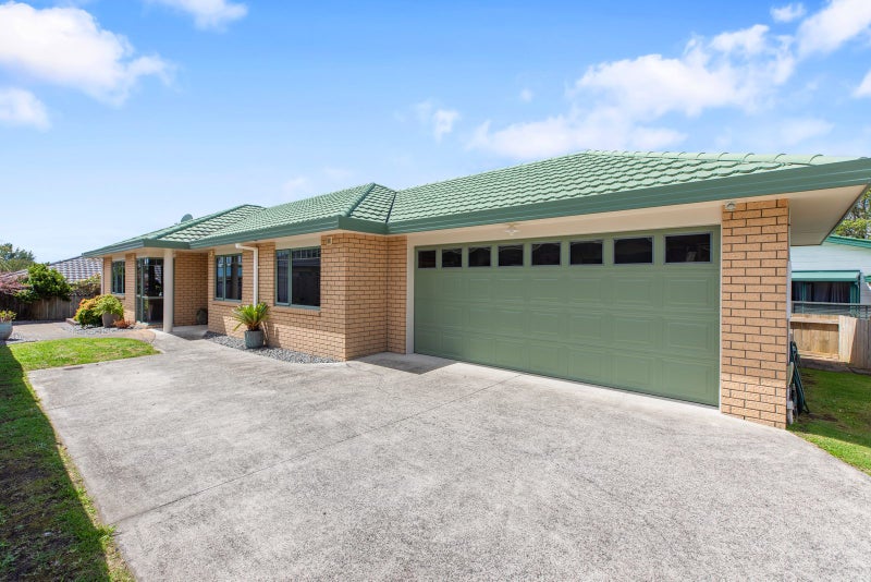 63 Grantston Drive, Pyes Pa, Tauranga - Carousel 1