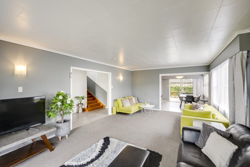 26 Surrey Street, Taradale, Napier - Carousel 2