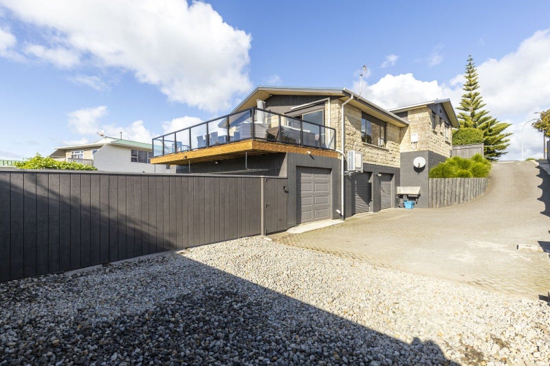 129 PARKLANDS AVE, Bell Block, New plymouth - Carousel 1