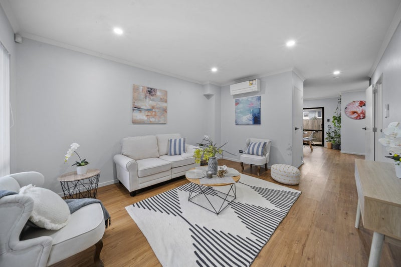 10B Kent Road, Manurewa, Auckland - Carousel 1