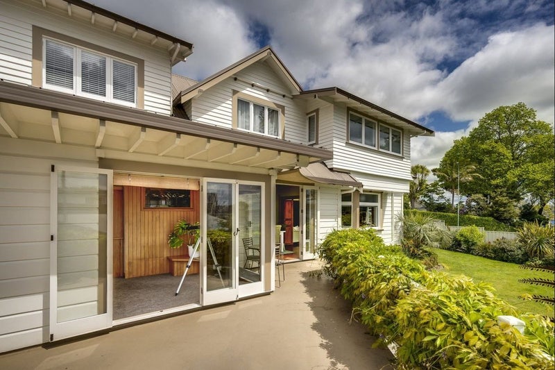 1 Lambton Road, Hospital Hill, Napier, Hawke's Bay - Carousel 1