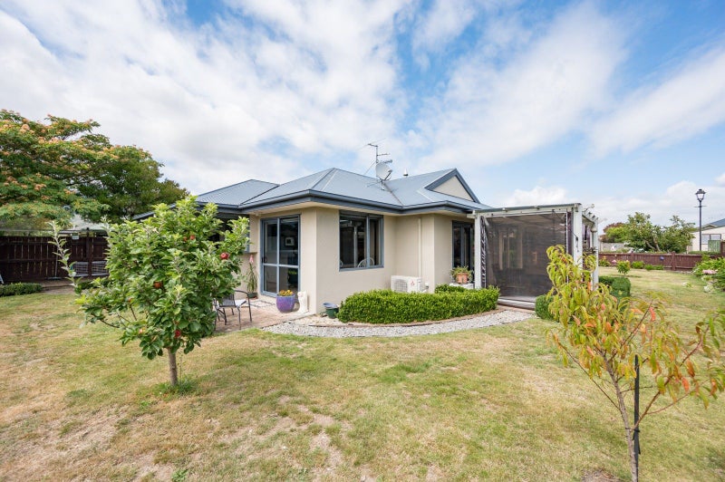 6 Allport Close, Richmond - Carousel 24