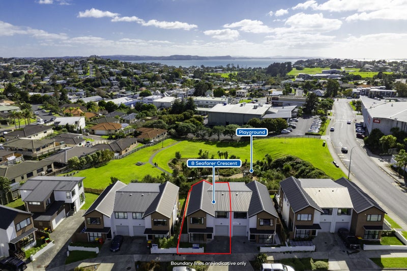 8 Seafarer Crescent, Stanmore Bay, Whangaparaoa - Carousel 1