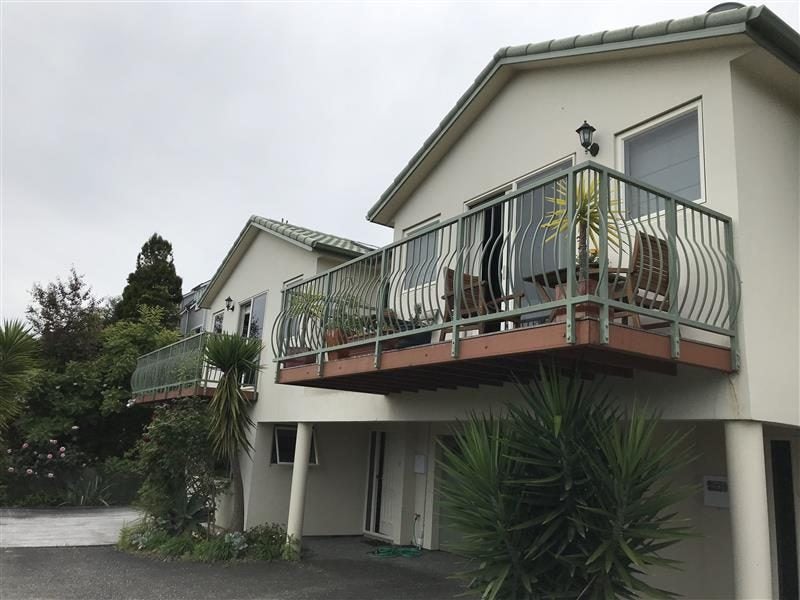 13C Onslow Road, Bluff Hill, Napier, Hawke's Bay - Carousel 1