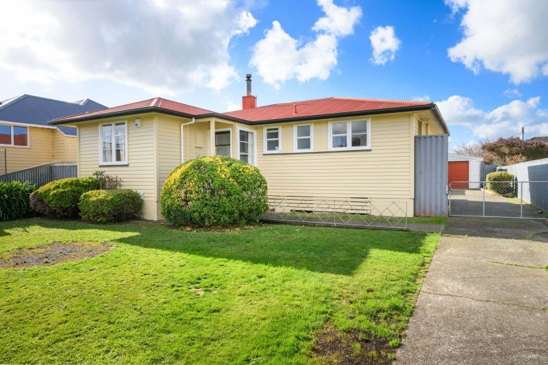 3 Forth Terrace, Roslyn, Palmerston North - Carousel 1