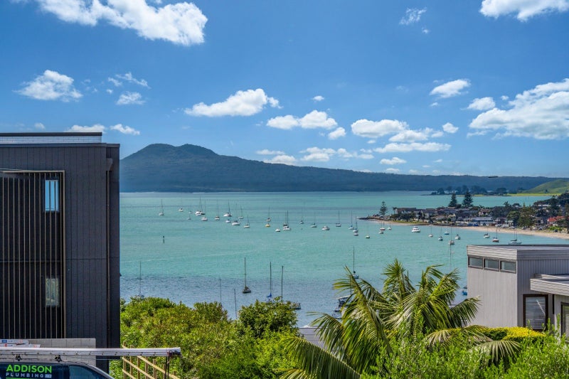 38A Takutai Avenue, Bucklands Beach, Auckland - Carousel 1