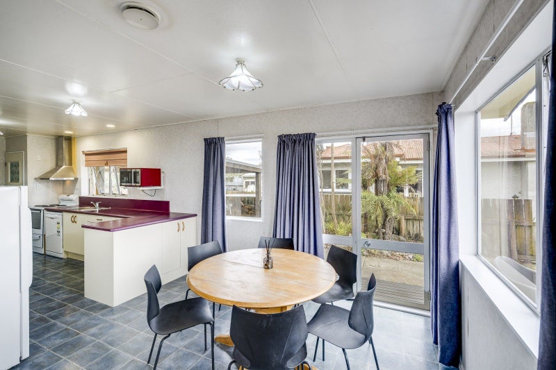 36 Tucker Lane, Clive, Clive - Carousel 2