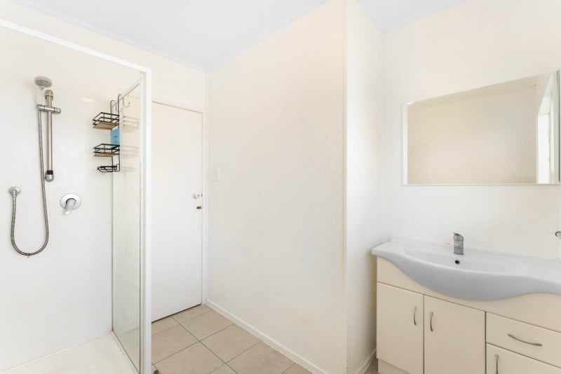 7 Cheryl Place, Hillcrest, Auckland - Carousel 18