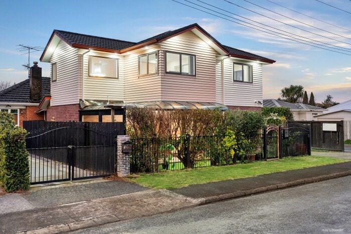 26B Cameron Street, Papakura, Papakura - Carousel 1